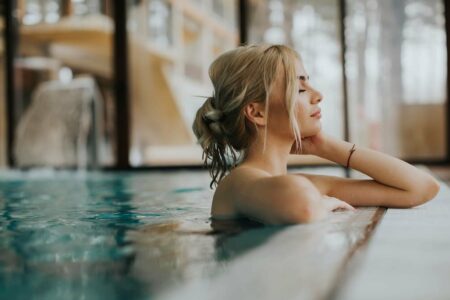 Prenditi cura di te stesso e delle persone che ami. Trascorri un weekend all'insegna del relax e del benessere.