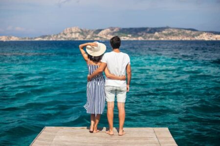 Se non avete ancora deciso dove trascorrere le vostre vacanze estive, ecco alcune proposte e idee: crociere, viaggi lontani e mare italiano.